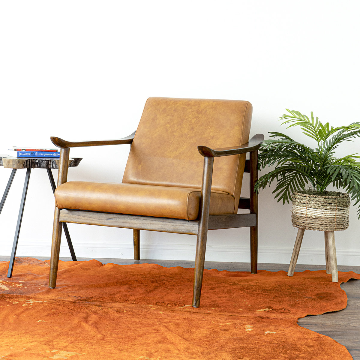 Tan leather accent chair discount